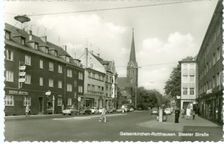 Gelsenkirchen - Rotthausen, Steeler Strasse mit Gaststätte