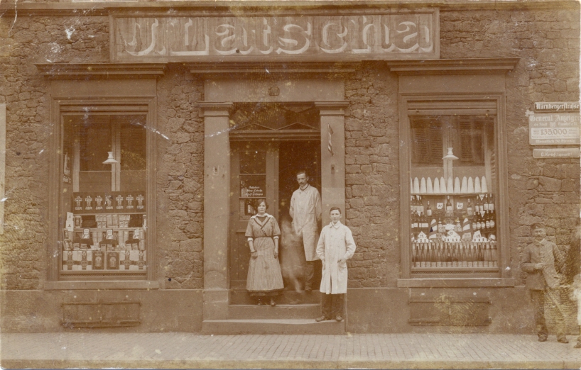 Offenbach / Main, Geschäft v. Jakob Latscha, später HL/Rewe, um