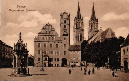 Oschatz, Neumarkt mit Brunnen, um 1910/20